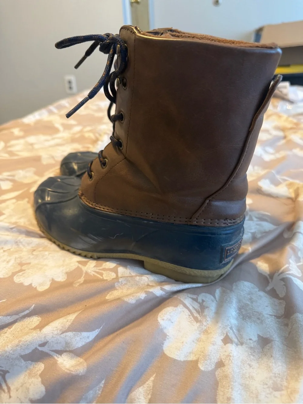 London Fog Brown Leather and Navy Rubber Duck Boots